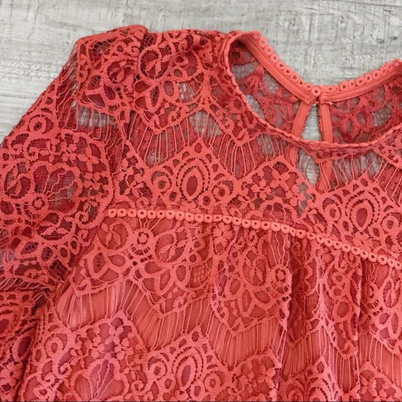 Blouse - Picture 2 of 7